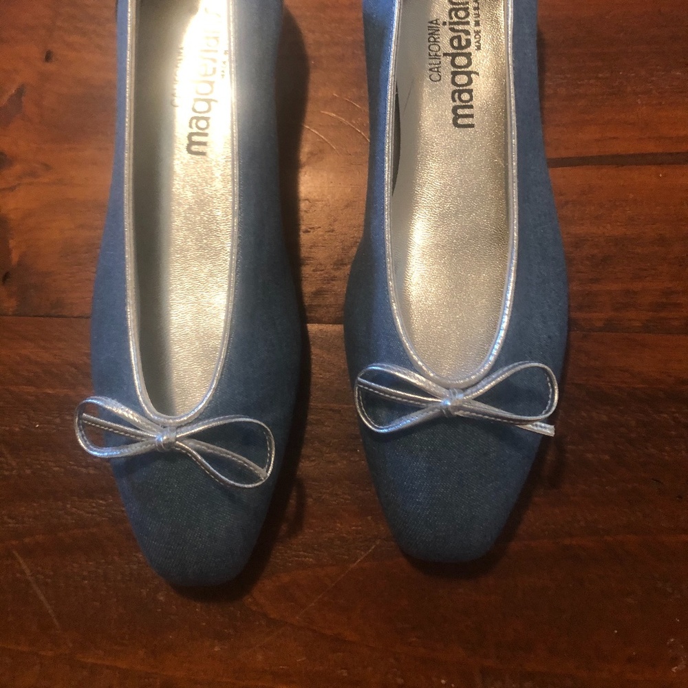 Jean and silver size 7 flats